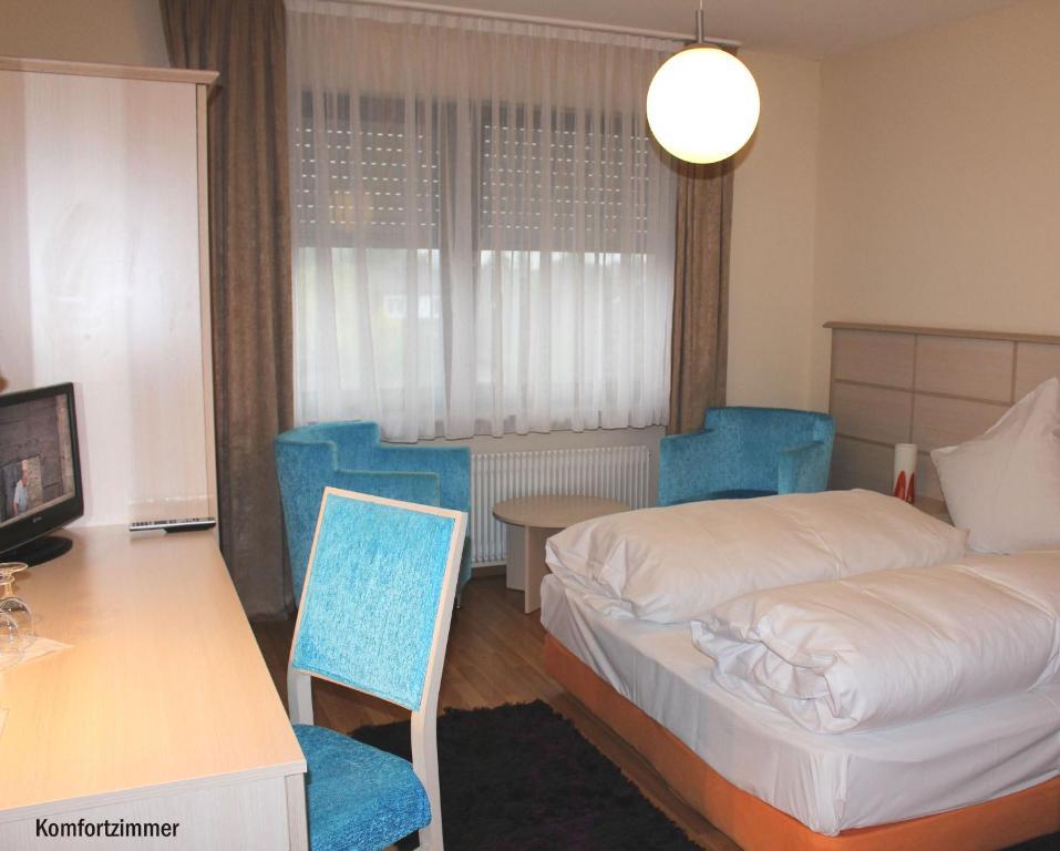 Legend Hotel Biebesheim am Rhein Habitación foto